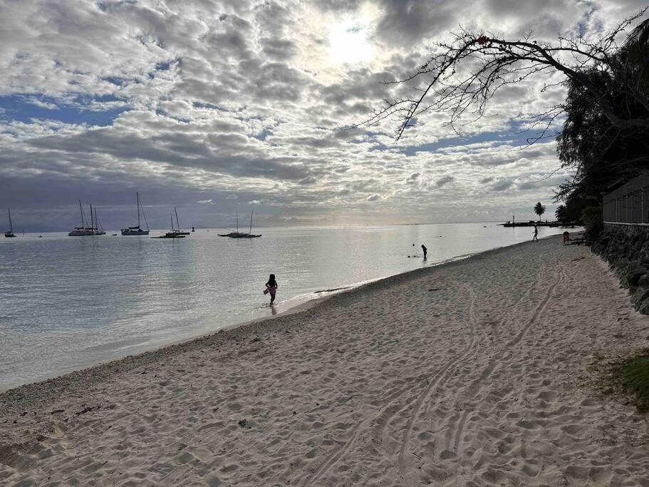 Meri Lodge Huahine Fare Eksteriør bilde
