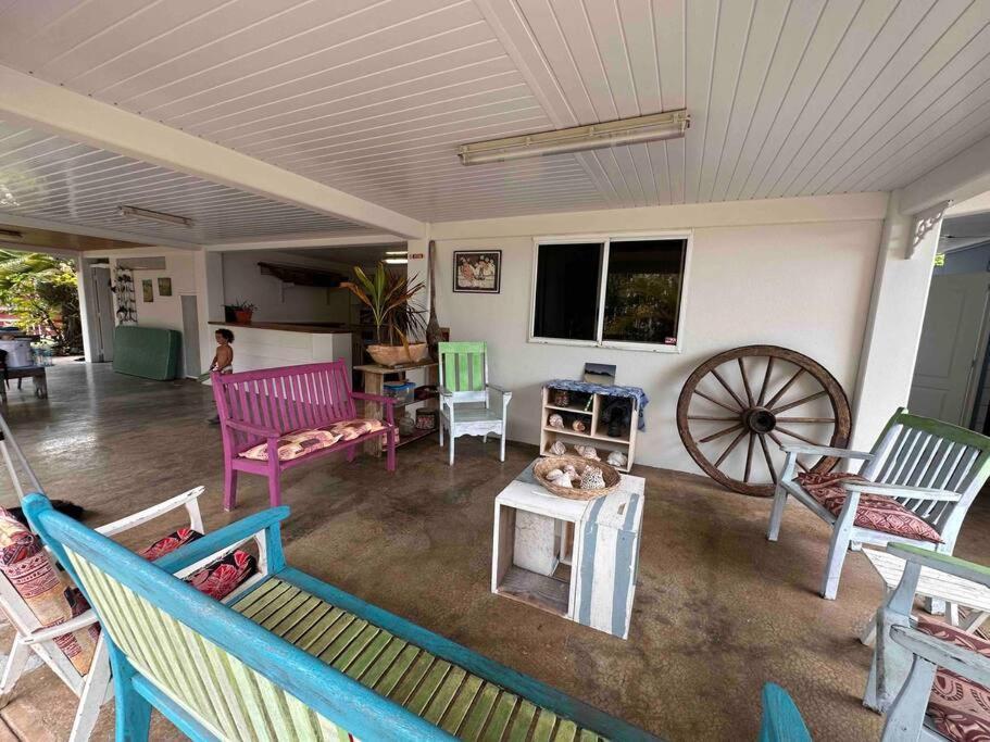 Meri Lodge Huahine Fare Eksteriør bilde